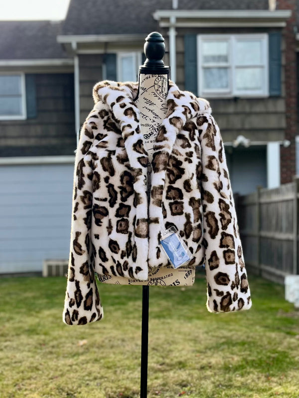 WHITE MINK LEOPARD PRINT