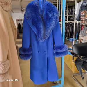 Cashmere coat with fox to match