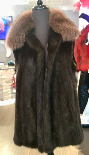 MAHOGANY MINK VEST - BRONZE FOX COLLAR