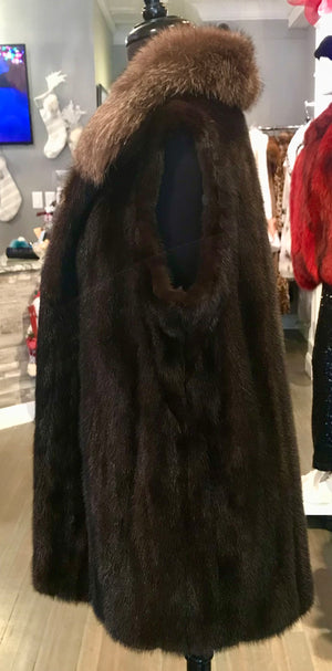 MAHOGANY MINK VEST - BRONZE FOX COLLAR