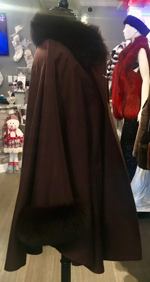 100% CASHMERE CAPE - FOX TRIM