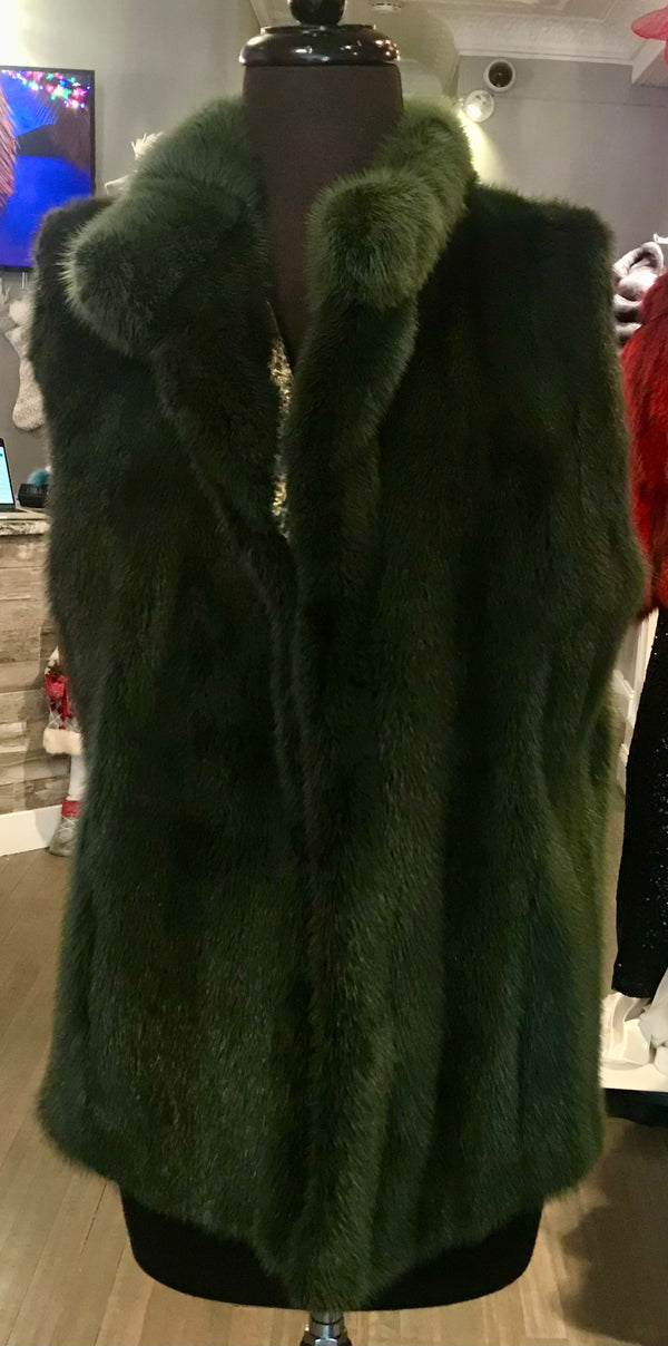 SHORT MINK VEST