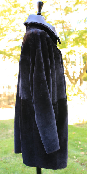 Nuuk Shearling Coat with Fur Collar